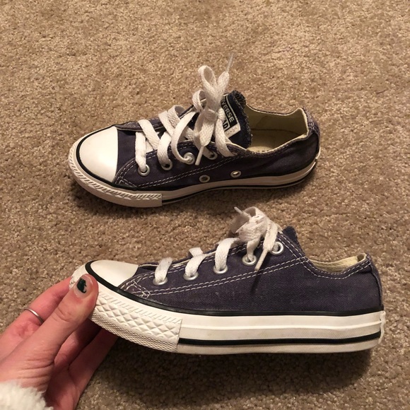 girls navy blue converse